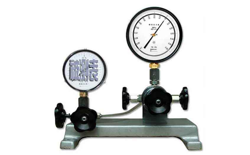 壓力真空校驗(yàn)器